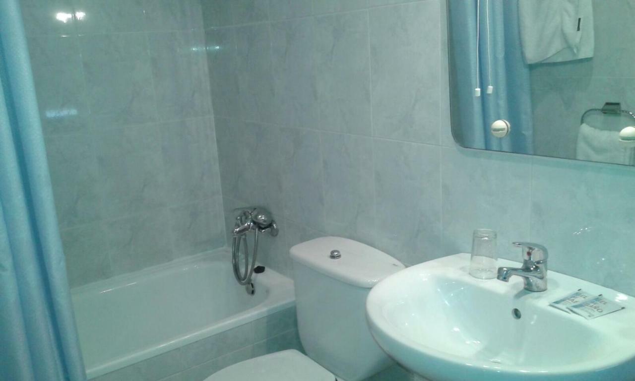 Hostal Avila Ocaña Zewnętrze zdjęcie