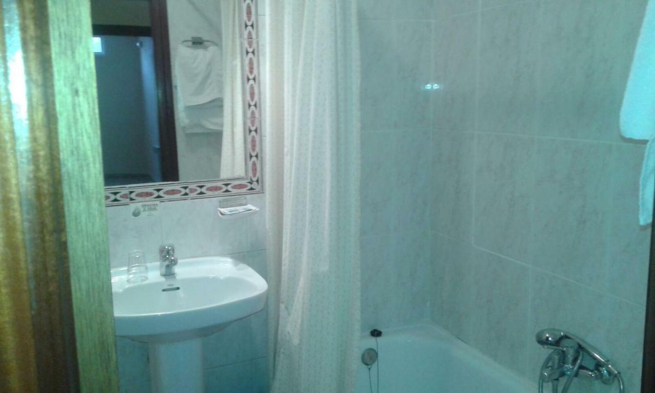 Hostal Avila Ocaña Zewnętrze zdjęcie