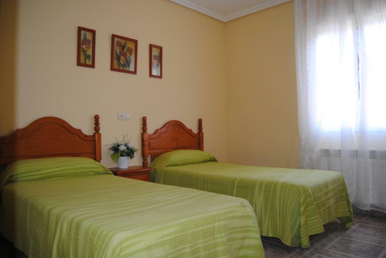 Hostal Avila Ocaña Zewnętrze zdjęcie
